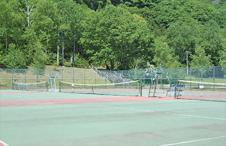 テニスコート(しらかば公園)